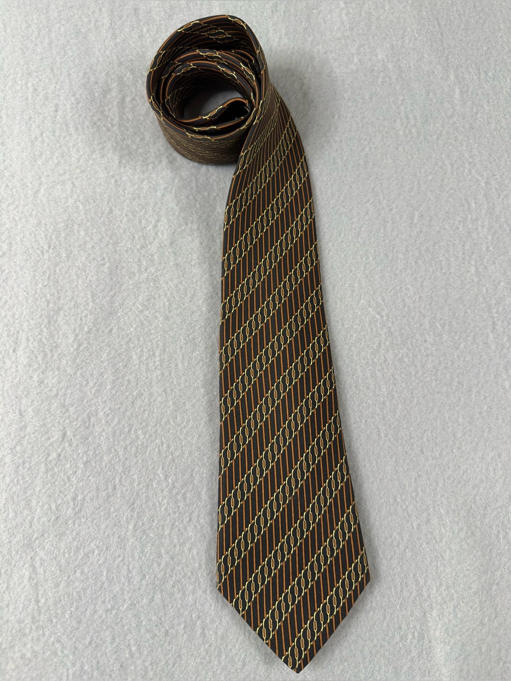 Vintage HERMÈS Paris 100% Silk Necktie | Red Brown & Ochre Equestrian Chain Link